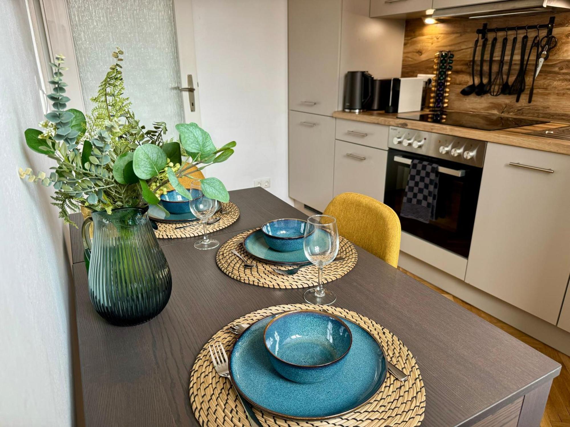 Boho Design Studio - Historic City Center With Free Parking & Aircon By Hero Homes Γκρατς Εξωτερικό φωτογραφία